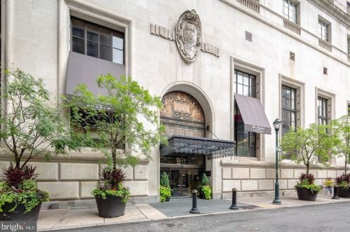 111 15th St, Philadelphia PA  19102-2625 exterior