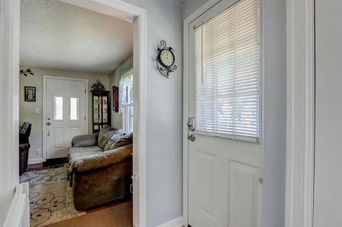 7101 Stuth Pl, Milwaukee WI 53219-1952 exterior