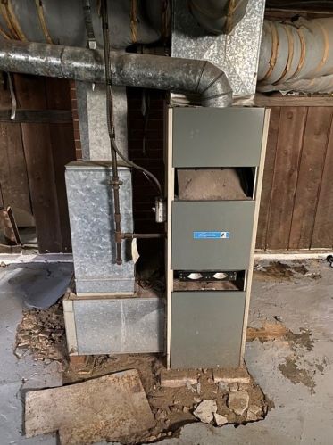 38 Chase Ave, Springfield MA 01108-1601 exterior