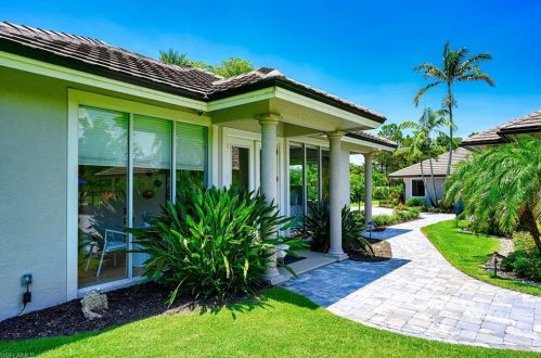 6582 Trl Blvd, Naples FL 34108-2655 exterior