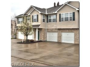 5080 Whispering Oaks Blvd, Cleveland, OH 44134-4560