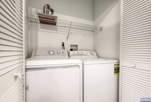 1807 Faulkner Ct, Mahwah NJ  07430-3491 exterior