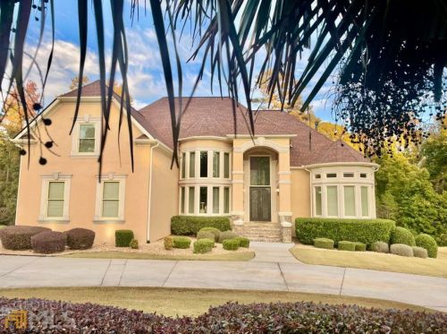 1276 Greenridge Ave, Lithonia GA  30058-2219 exterior