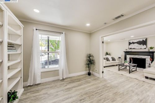 1946 6th St, Concord CA  94519-2216 exterior