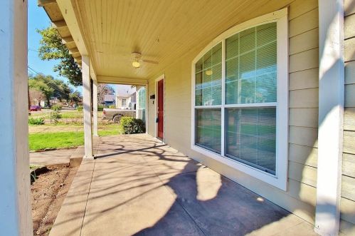 3819 Dawes Dr, Dallas TX  75211-6117 exterior