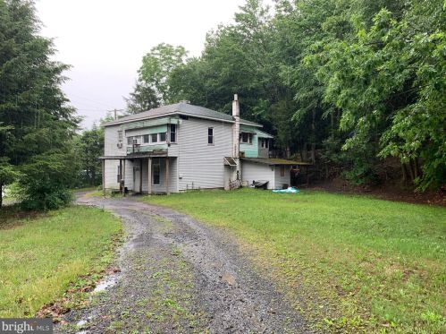 1560 Bunting St, Primrose PA 17901-9005 exterior