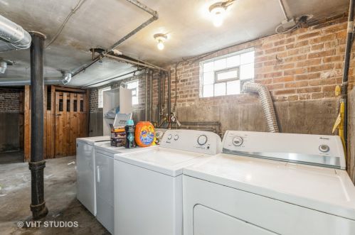 10518 Artesian Ave, Chicago IL 60655-1124 exterior