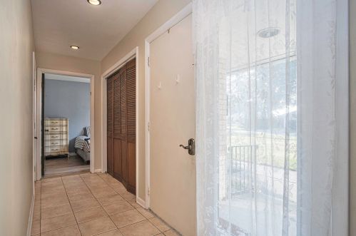 652 Ruddiman Dr, Meskegon MI 49445-2867 exterior