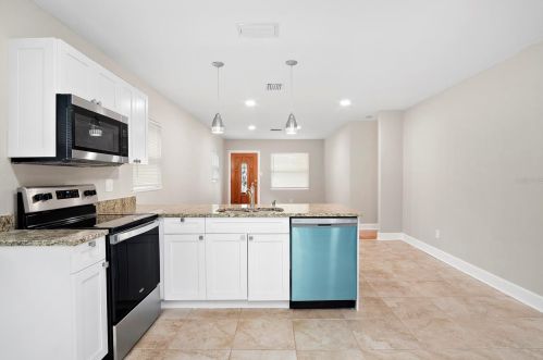 2012 Chelsea St, Tampa FL  33610-6124 exterior