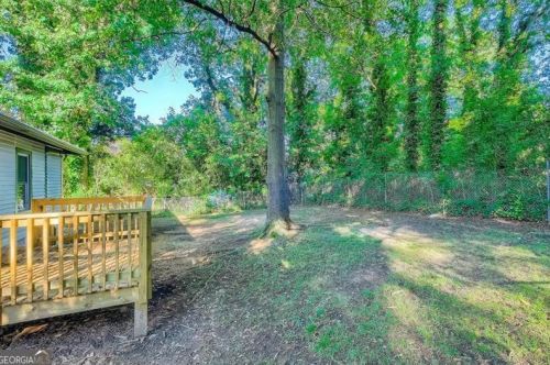 1122 Carnes Pl, Atlanta GA 30310-4131 exterior