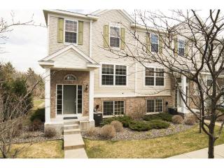 868 Ledgestone Dr, Saint Paul, MN 55115-6500