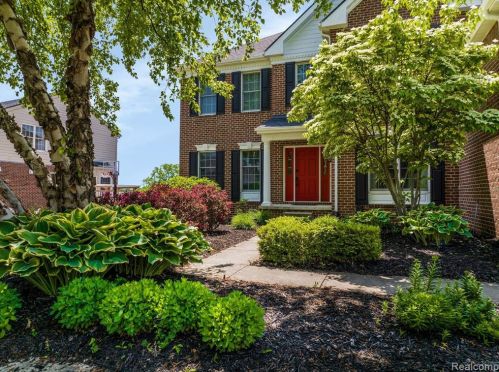 16101 Crystal Downs, Northville, MI 48168-9637