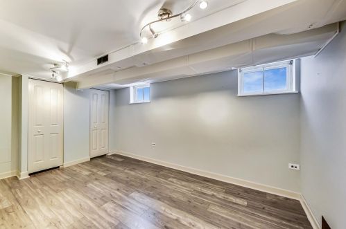 6712 Devon Ave, Chicago IL 60646-3703 exterior