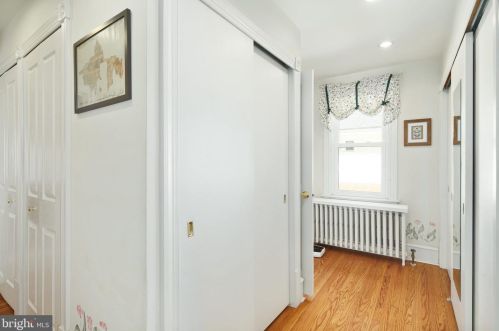 44 Linden Ave, Tavistock NJ 08033-2542 exterior