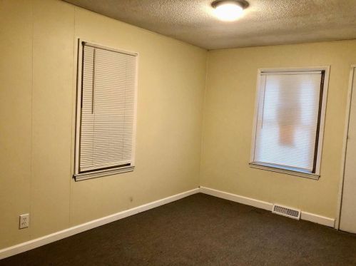 3241 Mona St, Meskegon MI 49444-2745 exterior