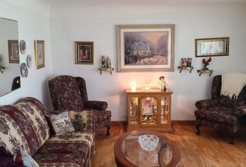 71 Gaige St, Croswell, MI 48422-1110