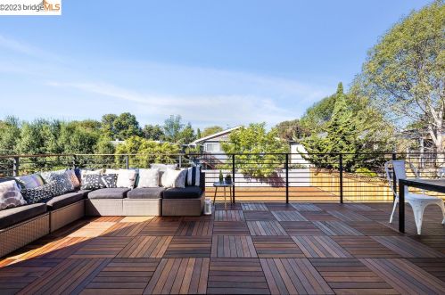 1519 Fairview St, Berkeley CA 94703-2414 exterior