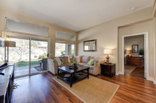 700 Diamond Glen Cir, Folsom CA 95630-3157 exterior