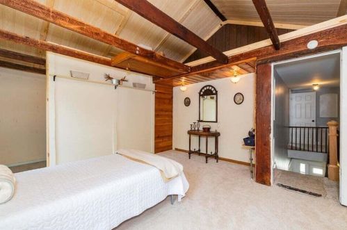 514 Kalamazoo St, Paw Paw MI 49079-1130 exterior