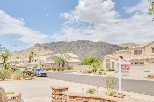 14280 12 Pl, Phoenix AZ 85014-5105 exterior