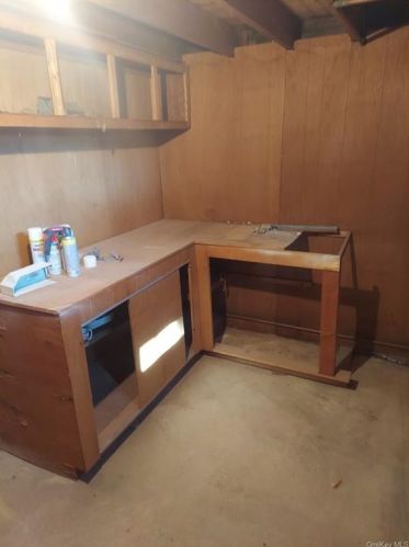 72 Stuart Dr, Poughkeepsie NY 12603-4714 exterior