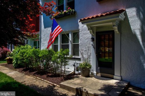 426 State St, Lancaster, PA 17603-2606