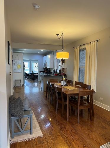 545 Artesian Ave, Chicago IL  60612-1442 exterior