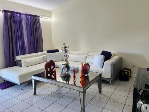 2300 55th Ter, Naples, FL 34116-5778