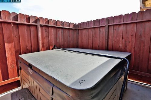 4080 Burbank Dr, Concord CA 94521-1023 exterior