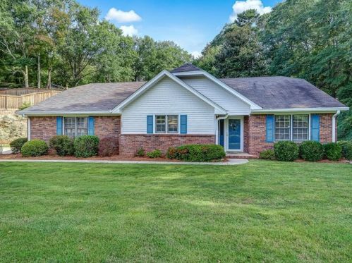 1028 Holly Dr, Gainesville GA 30501-2115 exterior