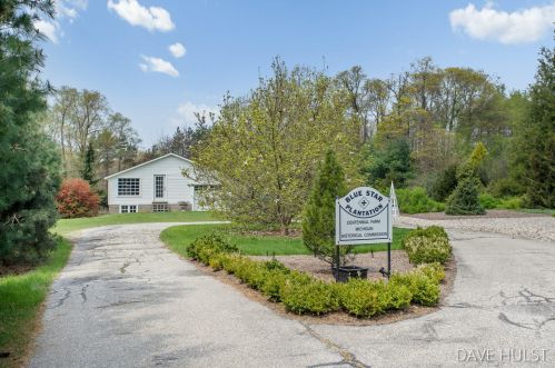 2368 68 St, Fennville MI 49408-9624 exterior