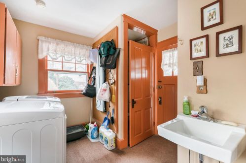 15 Spencer Ave, Lancaster PA 17603-4958 exterior