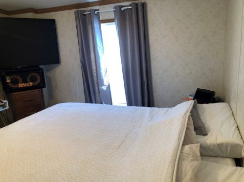 14 Pipit Dr, Chicopee MA 01020-4894 exterior