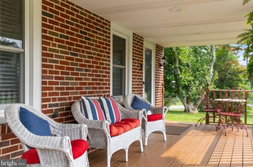 1421 Chestnut Hill Rd, Pottstown PA 19465-7156 exterior