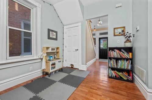 4046 Flad Ave, Saint Louis MO 63110-3925 exterior