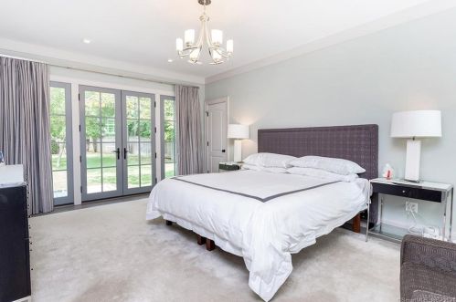 61 Morningside Dr, Greenwich CT 06830-6740 exterior