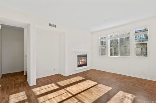 120 Liberty St, Tustin CA  92782-6515 exterior