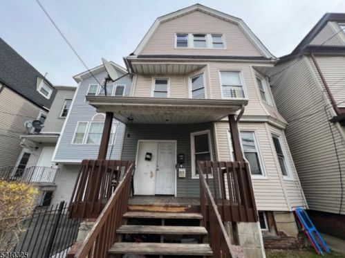 459 Irvine Turner Blvd, Newark NJ  07108-2438 exterior