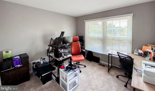 5817 Appleford Dr, Alexandria VA  22315-5625 exterior