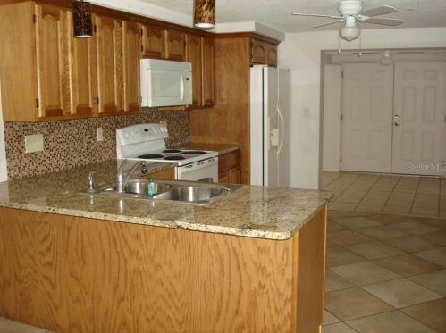 7811 Chasco St, Port Richey FL  34668-6415 exterior