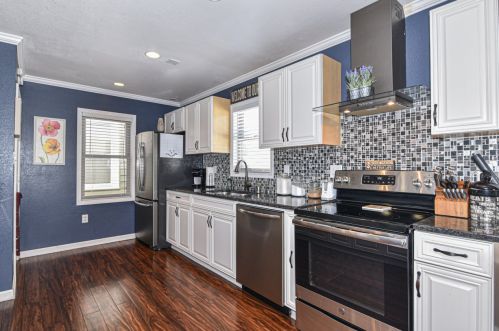 2369 75th St, Milwaukee WI 53214-3018 exterior