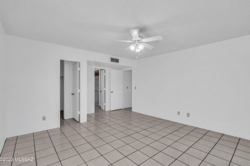 7860 Baker St, Tucson AZ  85710-2360 exterior