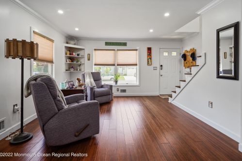 1231 Fleming Ave, Point Pleasant Beach NJ 08742-4040 exterior