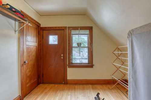 2209 69, Milwaukee WI 53213-1926 exterior