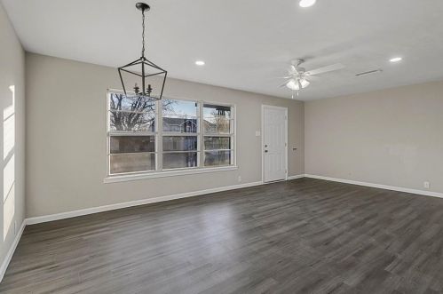 1013 Shepherd St, Denison, TX 75020-5111