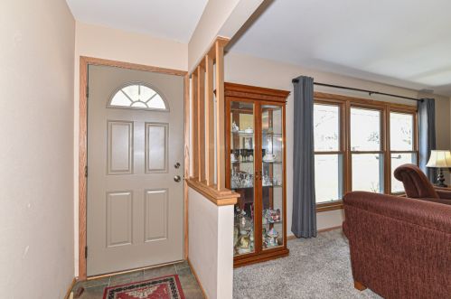 4460 15 St, Milwaukee WI 53221-2320 exterior