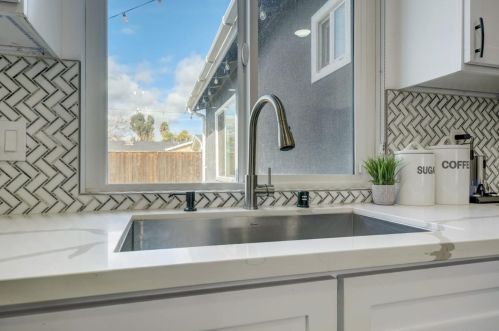 713 River Park Dr, San Jose CA  95111-1552 exterior