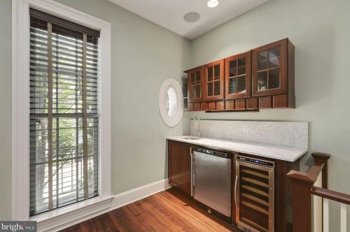 3138 O St, Washington DC  20020-3621 exterior