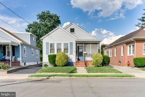 46 Emanuel St, Trenton, NJ 08610-5333