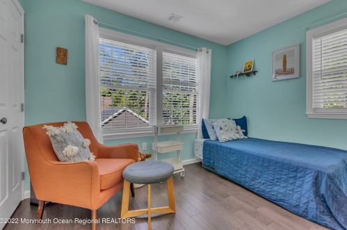 33 Avenue C, Atlantic Highlands NJ  07716-1069 exterior